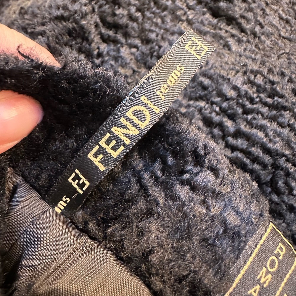 Vintage FENDI ROMA Designer Black Faux Fur Black Textured Mini Skirt Size US 32 - Picture 7 of 10